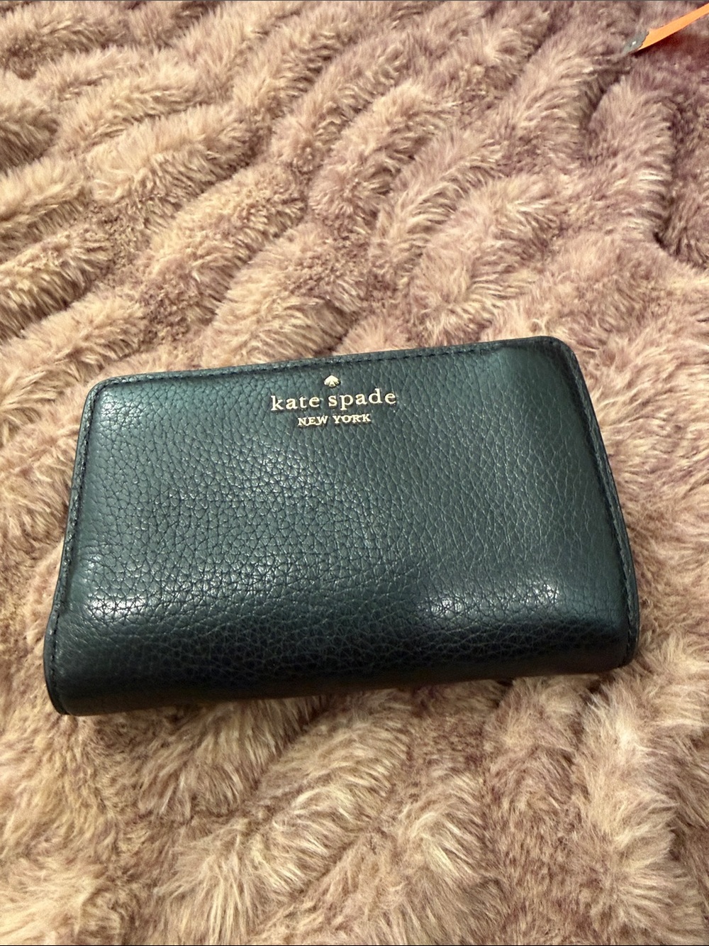 Kate Spade  New York Leila medium compartment black leather wallet